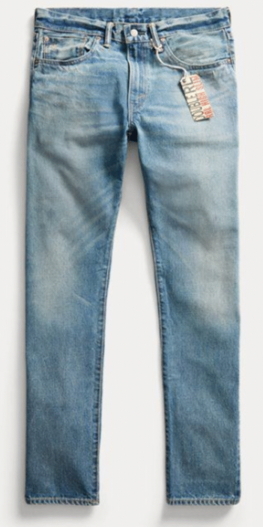 Men's slim fit regular jeans.